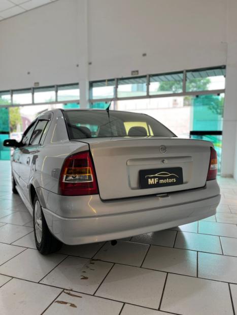 CHEVROLET Astra Sedan 1.8 4P MILENIUM, Foto 3