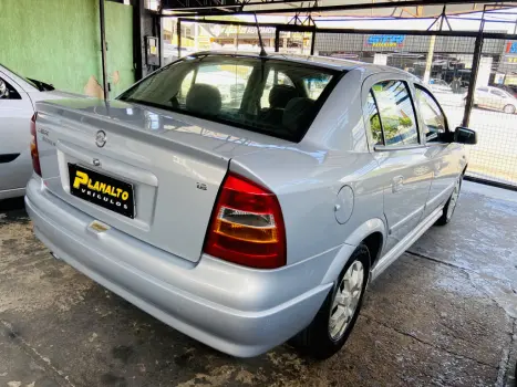 CHEVROLET Astra Sedan 1.8 4P MILENIUM, Foto 6