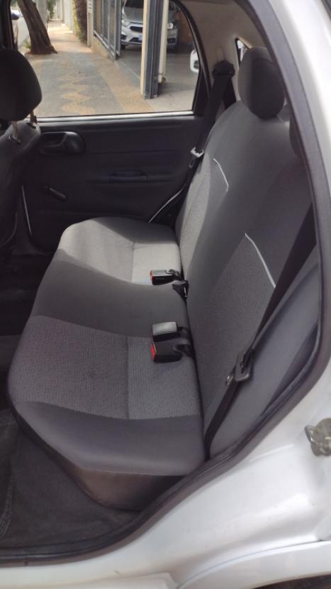 CHEVROLET Classic Sedan 1.0 4P VHCE FLEX LS, Foto 2