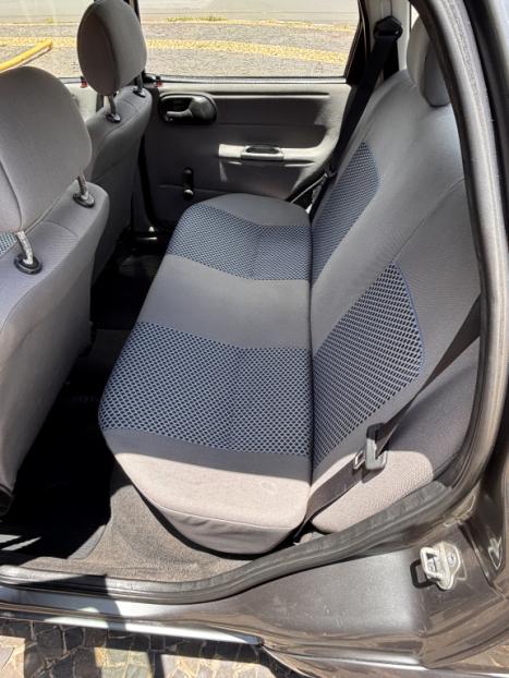 CHEVROLET Classic Sedan 1.0 4P VHCE FLEX LS, Foto 9