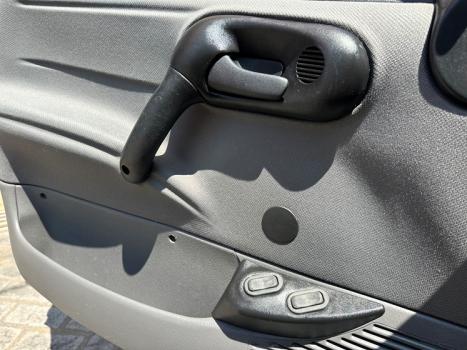 CHEVROLET Classic Sedan 1.0 4P VHCE FLEX LS, Foto 11