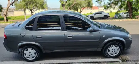 CHEVROLET Classic Sedan 1.0 4P VHCE FLEX LS, Foto 7