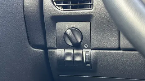 CHEVROLET Corsa Hatch 1.4 4P MAXX FLEX, Foto 10