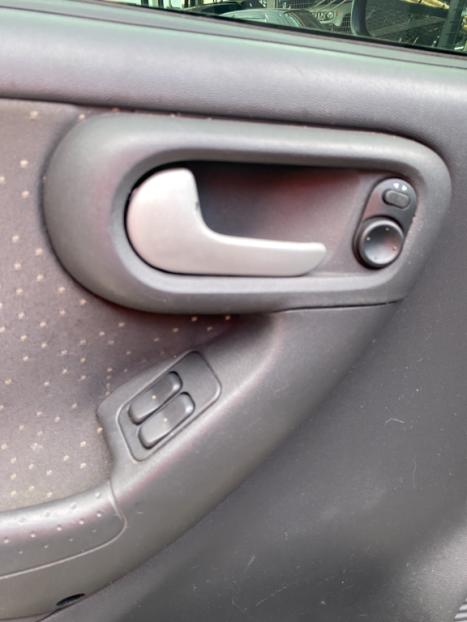 CHEVROLET Corsa Hatch 1.4 4P PREMIUM FLEX, Foto 8