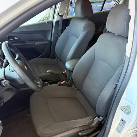 CHEVROLET Cruze Hatch 1.8 16V 4P LT SPORT6 FLEX, Foto 13 CHEVROLET Cruze Hatch 1.8 16V 4P LT SPORT6 FLEX, Foto 13