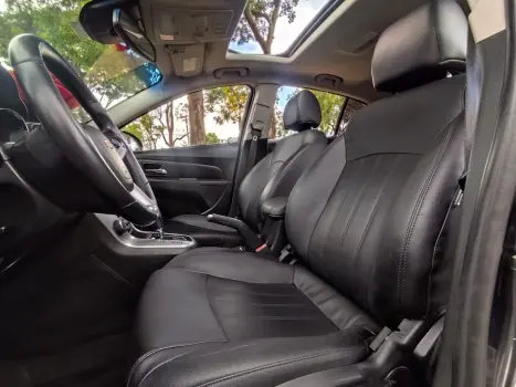 CHEVROLET Cruze Hatch 1.8 16V 4P LTZ SPORT6 FLEX AUTOMÁTICO, Foto 13 CHEVROLET Cruze Hatch 1.8 16V 4P LTZ SPORT6 FLEX AUTOMÁTICO, Foto 13