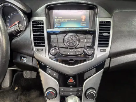 CHEVROLET Cruze Hatch 1.8 16V 4P LTZ SPORT6 FLEX AUTOMÁTICO, Foto 19 CHEVROLET Cruze Hatch 1.8 16V 4P LTZ SPORT6 FLEX AUTOMÁTICO, Foto 19