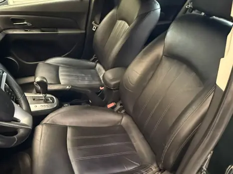 CHEVROLET Cruze Hatch 1.8 16V 4P LT SPORT FLEX AUTOM�TICO, Foto 6