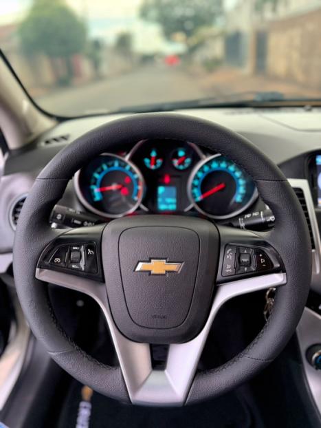 CHEVROLET Cruze Hatch 1.8 16V 4P LT SPORT6 FLEX AUTOMÁTICO, Foto 3