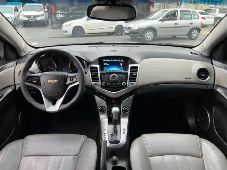 CHEVROLET Cruze Sedan 1.8 16V 4P LTZ ECOTEC FLEX AUTOMÁTICO, Foto 7 CHEVROLET Cruze Sedan 1.8 16V 4P LTZ ECOTEC FLEX AUTOMÁTICO, Foto 7