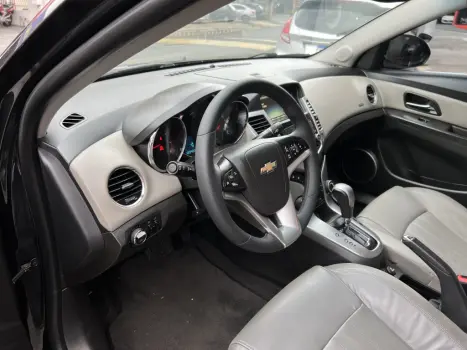 CHEVROLET Cruze Sedan 1.8 16V 4P LTZ ECOTEC FLEX AUTOMÁTICO, Foto 11 CHEVROLET Cruze Sedan 1.8 16V 4P LTZ ECOTEC FLEX AUTOMÁTICO, Foto 11