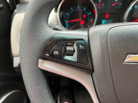 CHEVROLET Cruze Sedan 1.8 16V 4P LTZ ECOTEC FLEX AUTOMÁTICO, Foto 12 CHEVROLET Cruze Sedan 1.8 16V 4P LTZ ECOTEC FLEX AUTOMÁTICO, Foto 12