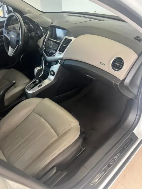 CHEVROLET Cruze Sedan 1.8 16V 4P LTZ ECOTEC FLEX AUTOMTICO, Foto 5