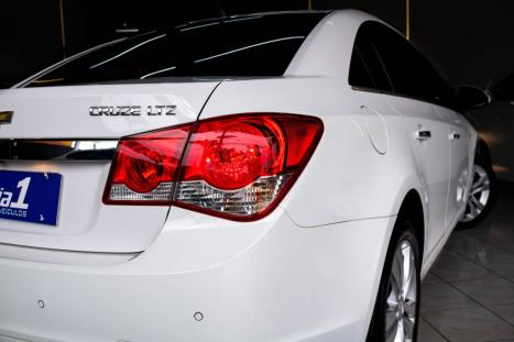CHEVROLET Cruze Sedan 1.8 16V 4P LTZ ECOTEC FLEX AUTOM�TICO, Foto 3