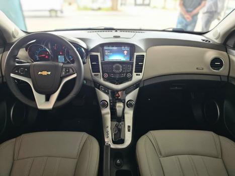 CHEVROLET Cruze Sedan 1.8 16V 4P LTZ ECOTEC FLEX AUTOM�TICO, Foto 6