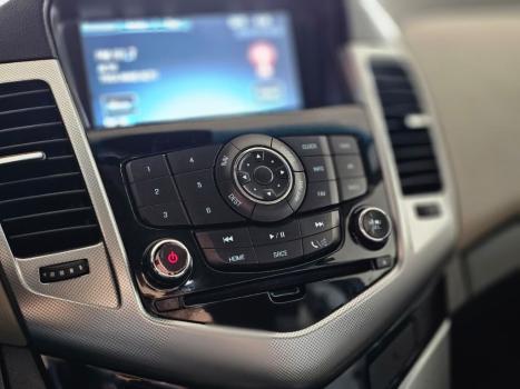 CHEVROLET Cruze Sedan 1.8 16V 4P LTZ ECOTEC FLEX AUTOM�TICO, Foto 10