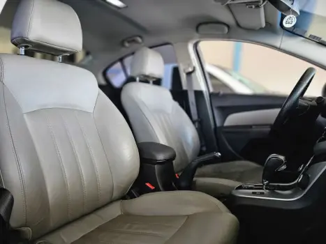 CHEVROLET Cruze Sedan 1.8 16V 4P LTZ ECOTEC FLEX AUTOM�TICO, Foto 11