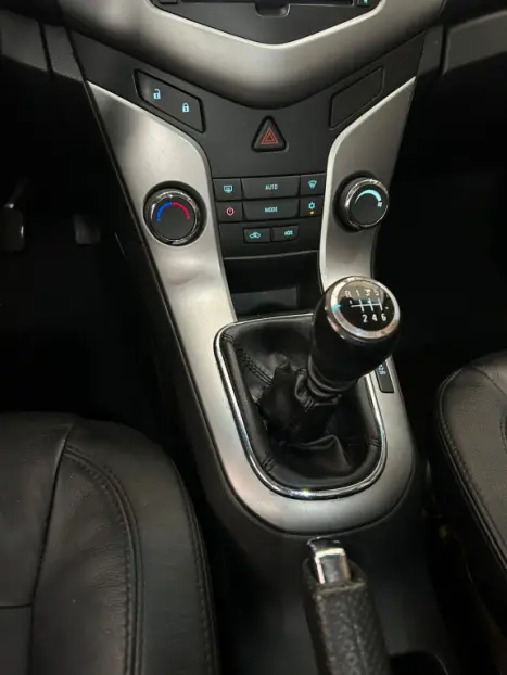 CHEVROLET Cruze Sedan 1.8 16V 4P LT ECOTEC FLEX, Foto 9