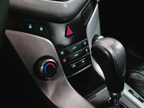 CHEVROLET Cruze Sedan 1.8 16V 4P LT ECOTEC FLEX AUTOM�TICO, Foto 10