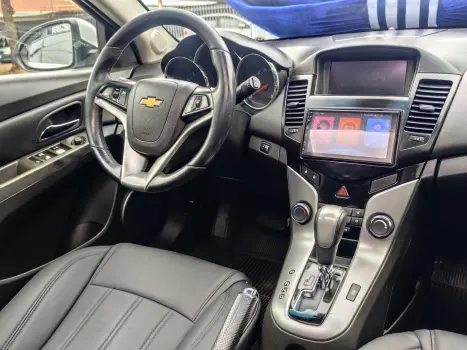 CHEVROLET Cruze Sedan 1.8 16V 4P LTZ ECOTEC FLEX AUTOM�TICO, Foto 17
