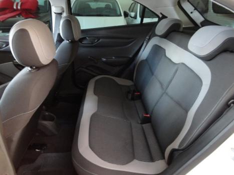CHEVROLET Onix Hatch 1.0 4P FLEX LT, Foto 9 CHEVROLET Onix Hatch 1.0 4P FLEX LT, Foto 9
