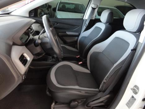 CHEVROLET Onix Hatch 1.0 4P FLEX LT, Foto 10 CHEVROLET Onix Hatch 1.0 4P FLEX LT, Foto 10