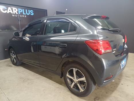 CHEVROLET Onix Hatch 1.4 4P FLEX LTZ, Foto 3 CHEVROLET Onix Hatch 1.4 4P FLEX LTZ, Foto 3