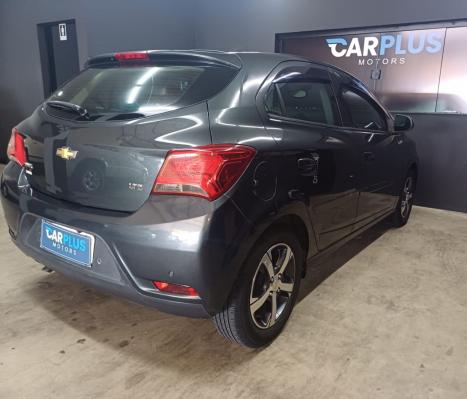 CHEVROLET Onix Hatch 1.4 4P FLEX LTZ, Foto 4 CHEVROLET Onix Hatch 1.4 4P FLEX LTZ, Foto 4