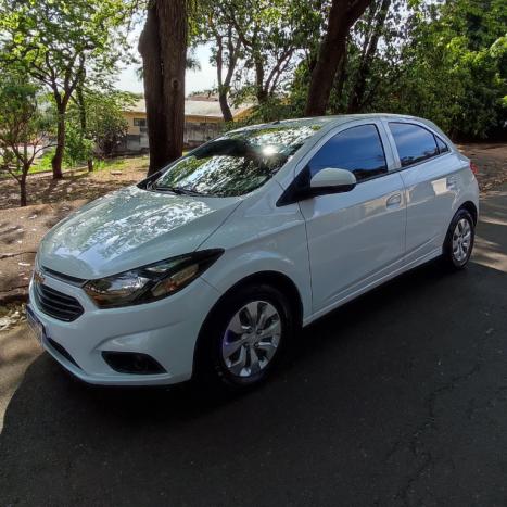 CHEVROLET Onix Hatch 1.0 4P FLEX LT, Foto 1