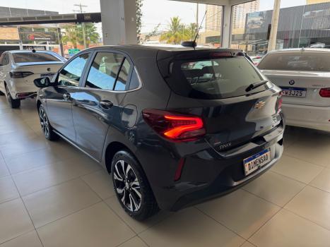 CHEVROLET Onix Hatch 1.0 12V 4P FLEX PREMIER TURBO AUTOMÁTICO, Foto 3 CHEVROLET Onix Hatch 1.0 12V 4P FLEX PREMIER TURBO AUTOMÁTICO, Foto 3