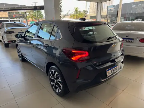 CHEVROLET Onix Hatch 1.0 12V 4P FLEX PREMIER 2 TURBO AUTOMTICO, Foto 3