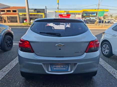 CHEVROLET Onix Hatch 1.4 4P FLEX LT, Foto 3 CHEVROLET Onix Hatch 1.4 4P FLEX LT, Foto 3