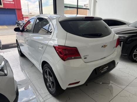 CHEVROLET Onix Hatch 1.4 4P FLEX LT, Foto 5