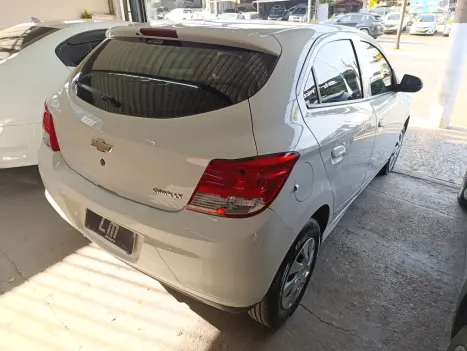 CHEVROLET Onix Hatch 1.0 12V 4P FLEX LT, Foto 4