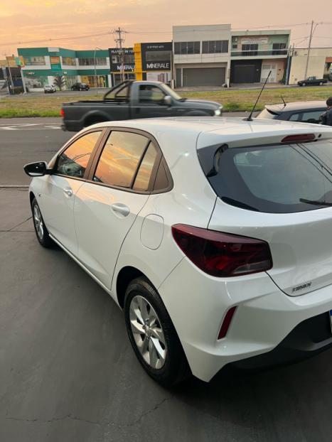 CHEVROLET Onix Hatch 1.0 4P FLEX LT2, Foto 2 CHEVROLET Onix Hatch 1.0 4P FLEX LT2, Foto 2