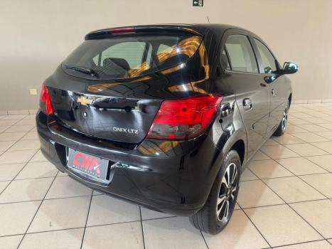 CHEVROLET Onix Hatch 1.4 4P FLEX LTZ, Foto 5