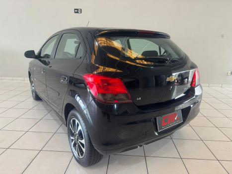 CHEVROLET Onix Hatch 1.4 4P FLEX LTZ, Foto 6