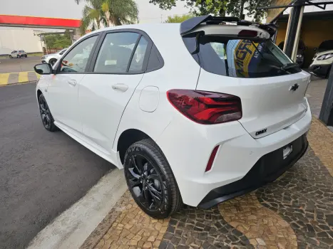 CHEVROLET Onix Hatch 1.0 12V 4P FLEX RS TURBO AUTOMTICO, Foto 6