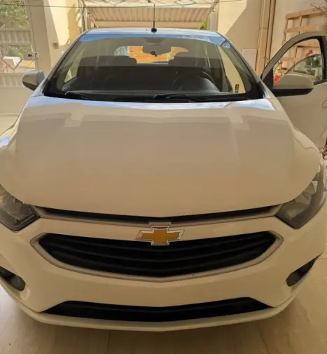 CHEVROLET Onix Hatch 1.4 4P FLEX LT, Foto 1 CHEVROLET Onix Hatch 1.4 4P FLEX LT, Foto 1