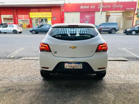 CHEVROLET Onix Hatch 1.4 4P FLEX LT, Foto 7 CHEVROLET Onix Hatch 1.4 4P FLEX LT, Foto 7
