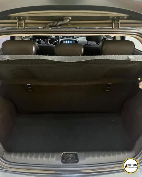 CHEVROLET Onix Hatch , Foto 10