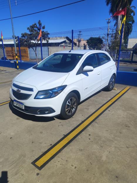 CHEVROLET Onix Hatch 1.4 4P FLEX LTZ, Foto 3