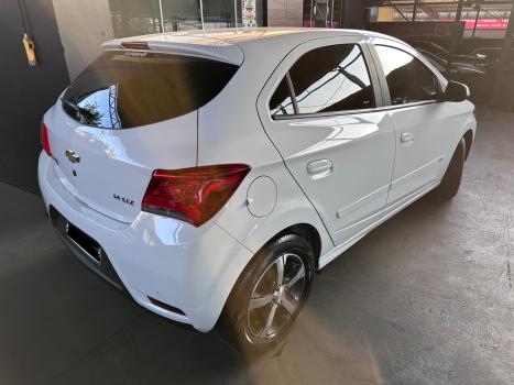 CHEVROLET Onix Hatch 1.4 4P FLEX LTZ, Foto 9