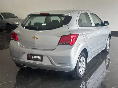 CHEVROLET Onix Hatch 1.0 4P FLEX JOY, Foto 6 CHEVROLET Onix Hatch 1.0 4P FLEX JOY, Foto 6