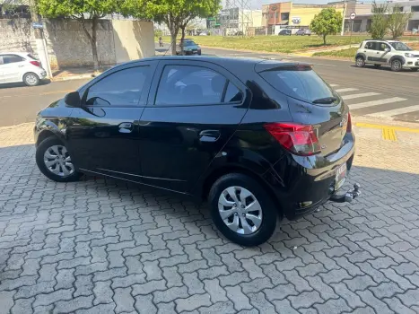 CHEVROLET Onix Hatch 1.0 4P FLEX JOY, Foto 4