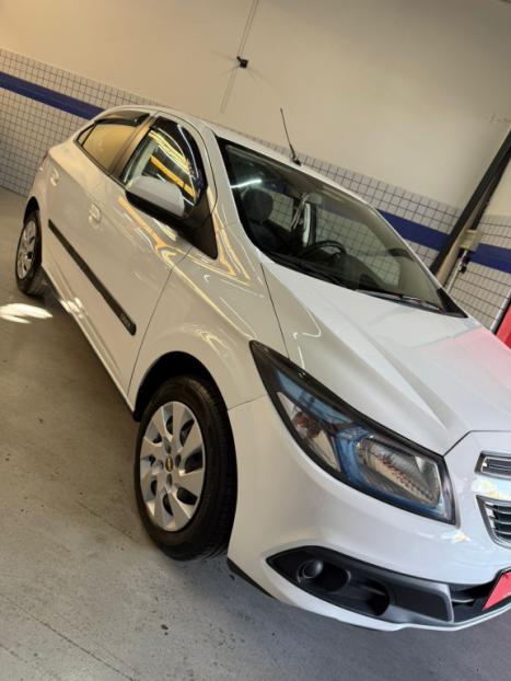CHEVROLET Onix Hatch 1.4 4P FLEX LT, Foto 5
