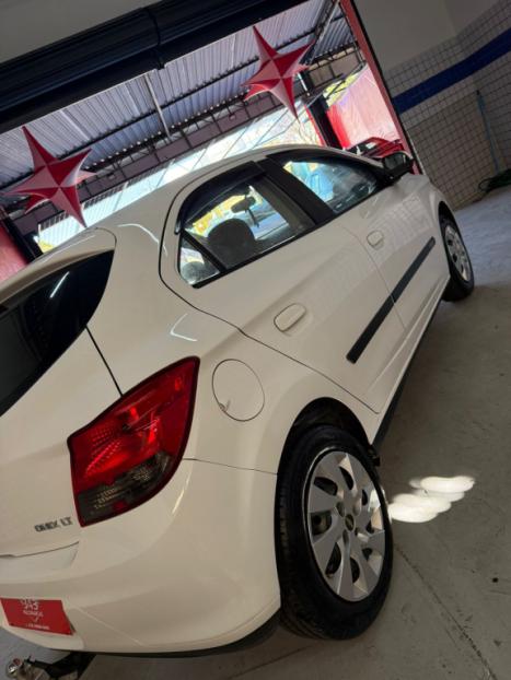 CHEVROLET Onix Hatch 1.4 4P FLEX LT, Foto 7