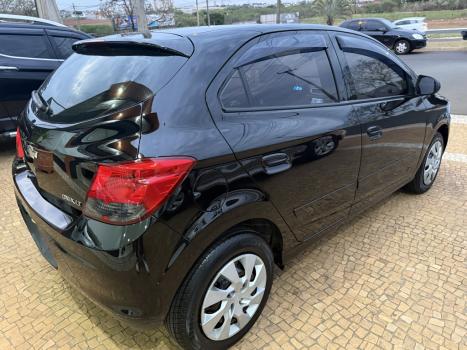 CHEVROLET Onix Hatch 1.4 4P FLEX LT, Foto 3