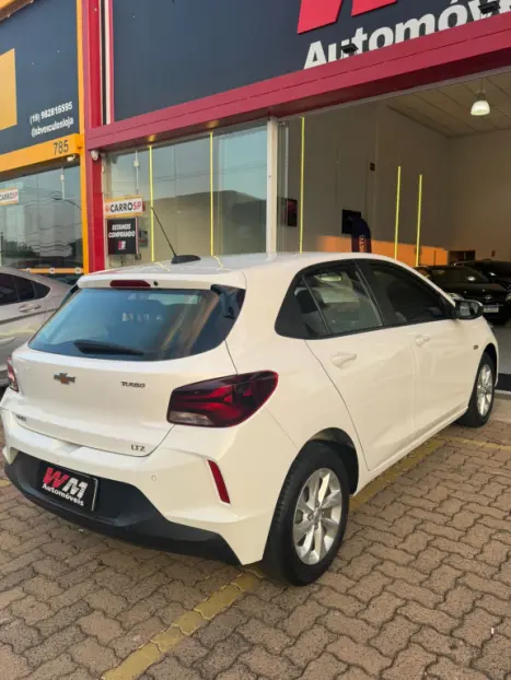 CHEVROLET Onix Hatch 1.0 12V 4P FLEX LTZ TURBO, Foto 6 CHEVROLET Onix Hatch 1.0 12V 4P FLEX LTZ TURBO, Foto 6
