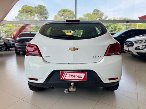 CHEVROLET Onix Hatch 1.4 4P FLEX LTZ, Foto 4